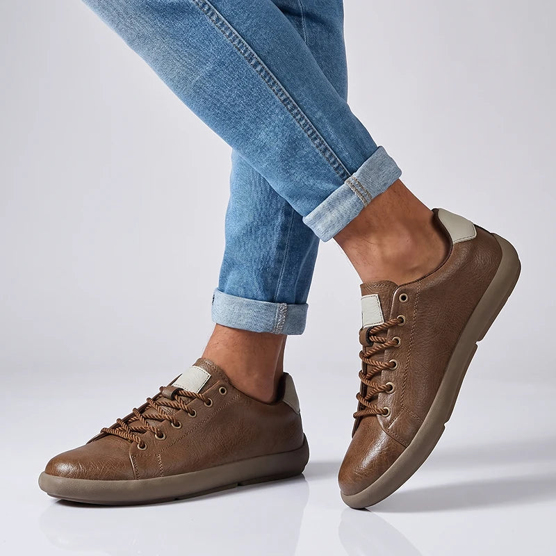 Magnus Leather Sneakers