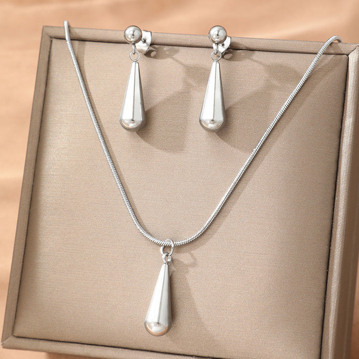 Liora Teardrop Set