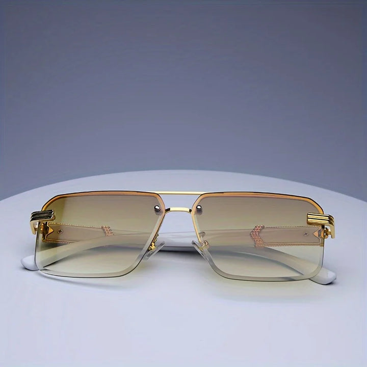 Velvéro Sunglasses - Redwood Main