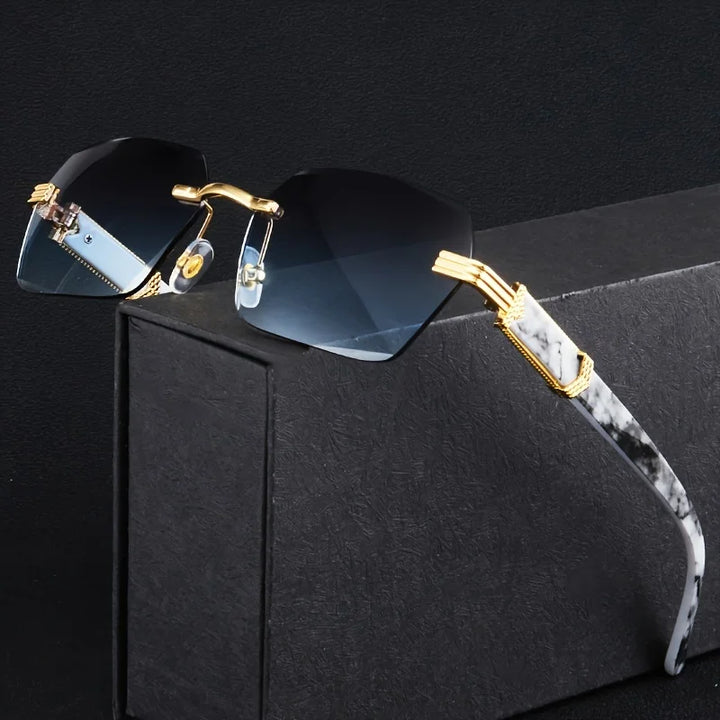 Velvéro Sunglasses - Redwood Main
