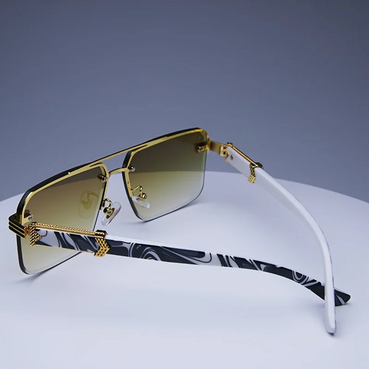 Velvéro Sunglasses - Redwood Main