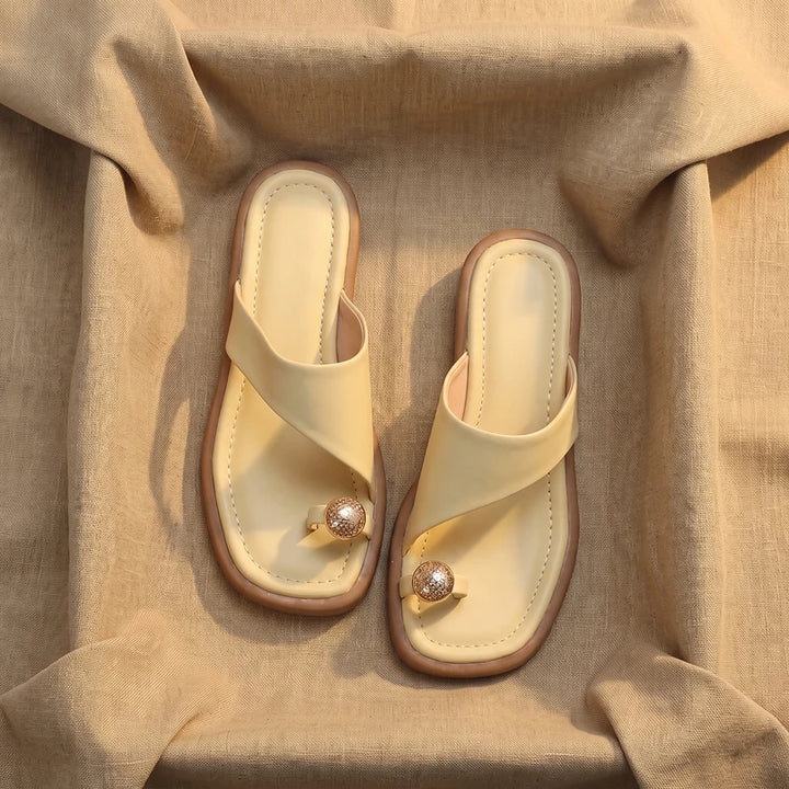 Amara Women's Toe Ring Flat Sandals - Cream