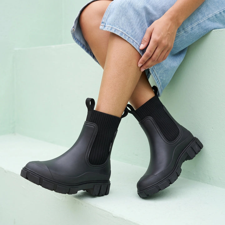 Daphne Rubber Chelsea Rain Boots - Black
