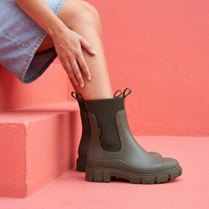 Daphne Rubber Chelsea Rain Boots - Green