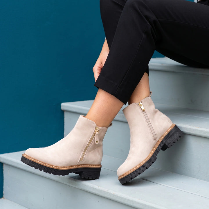 Fenna Suede Lug Sole Chelsea Boots - Beige