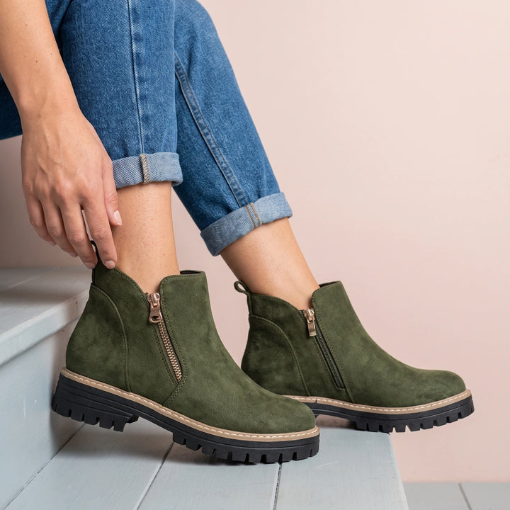 Fenna Suede Lug Sole Chelsea Boots - Green