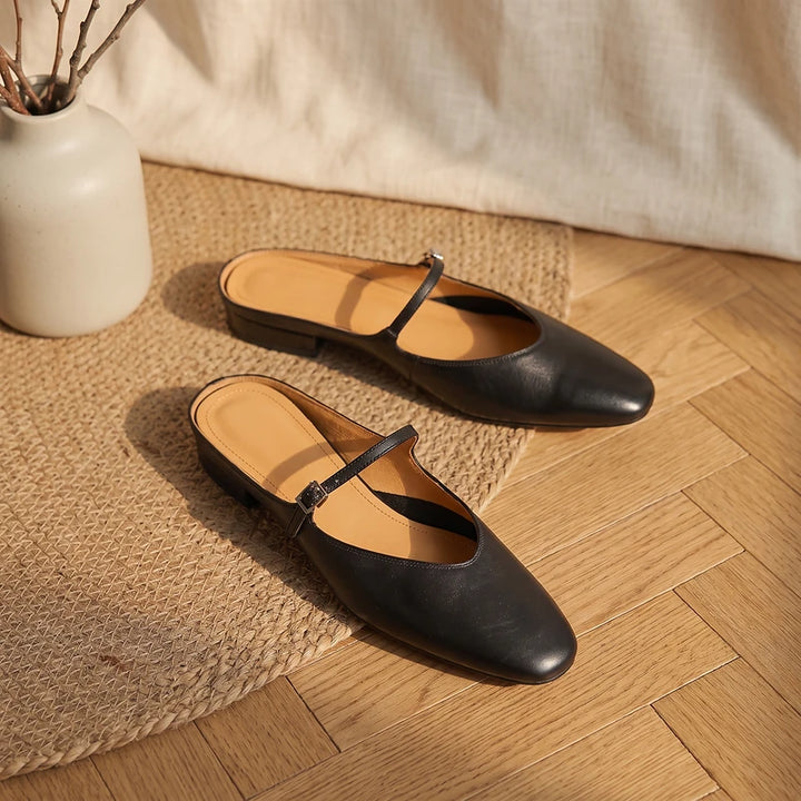 Winnie Women's Leather Round Toe Mules - Black