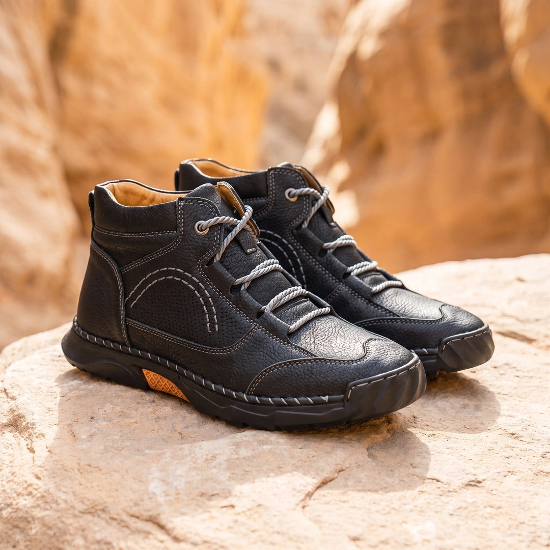 Viktor Hand Stitched Rope Lace Leather Chukka Boots - Black